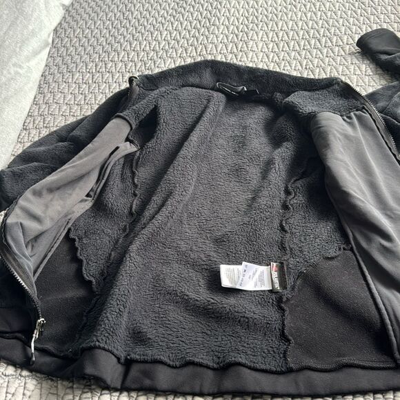 Mountain Hard Wear Polartec High Loft Jacket Black Women’s size S - Picture 7 of 8